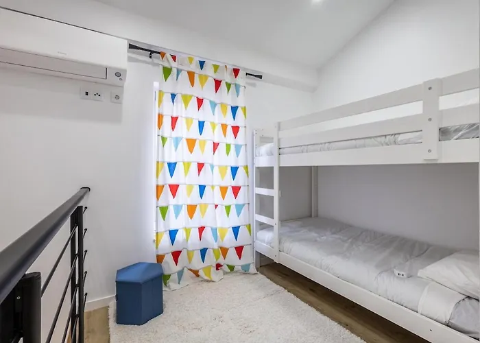 100ft * Ναζαρέ