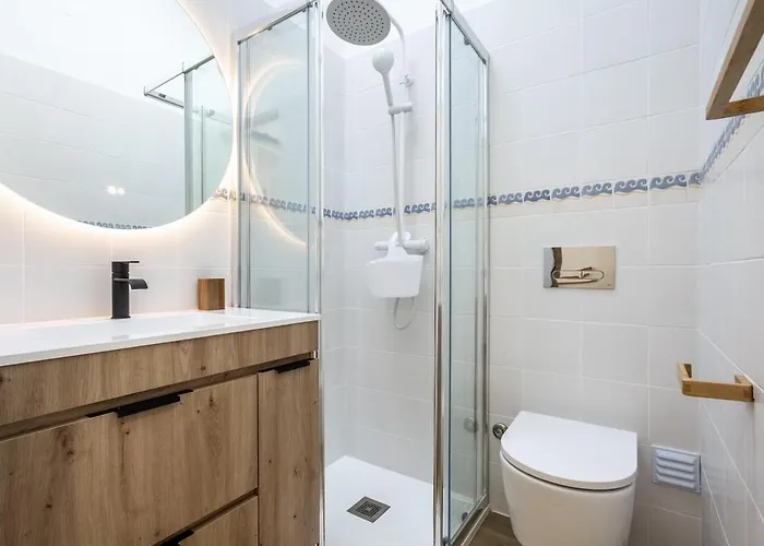 100ft Διαμέρισμα *